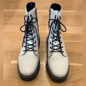 SCHUTZ MCKENZIE LACE UP BOOT